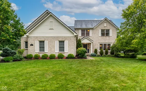9091 Iris LN, Zionsville, IN 46077