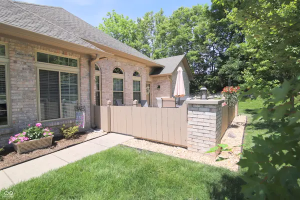 7484 Courtyard WAY, Fishers, IN 46038