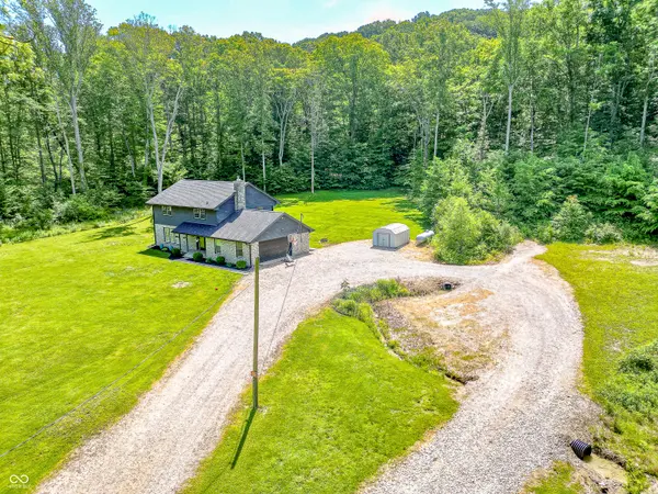 41 N Wolfcreek RD, Columbus, IN 47201