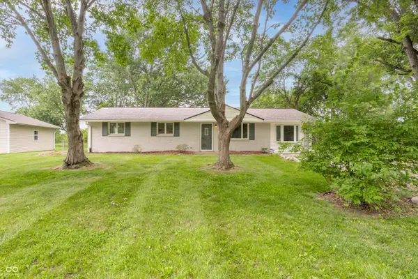 638 Karen DR, Zionsville, IN 46077