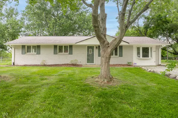 638 Karen DR, Zionsville, IN 46077