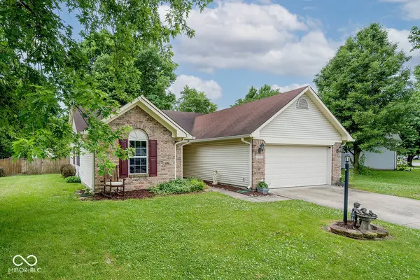 5543 Alcott LN, Indianapolis, IN 46221