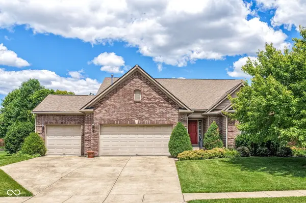 9908 Niagara DR, Fishers, IN 46037