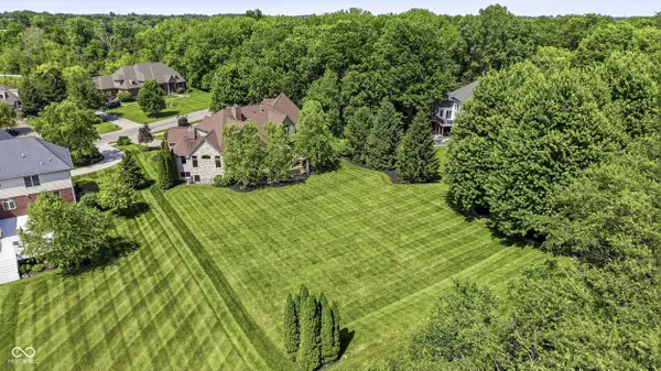 12093 Hawthorne Ridge, Fishers, IN 46037