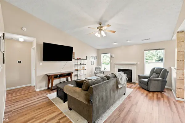 1406 Fall Ridge DR, Brownsburg, IN 46112