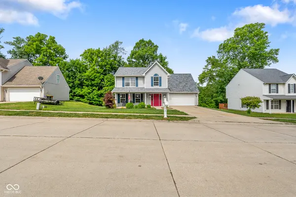 834 S Deer Run, Ellettsville, IN 47429