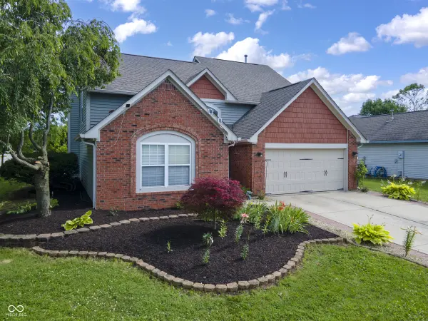 706 Woodcote LN, Brownsburg, IN 46112