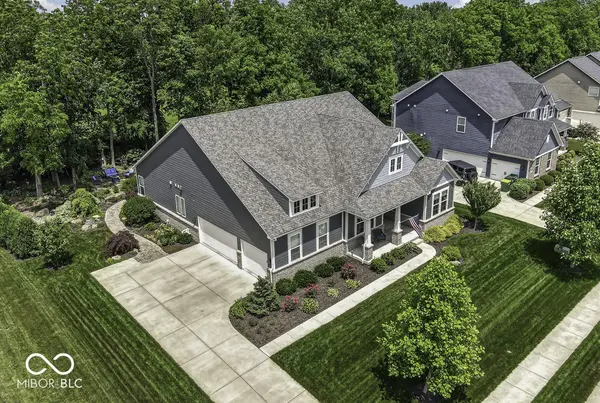 1098 Windsor Estates CT, Westfield, IN 46074