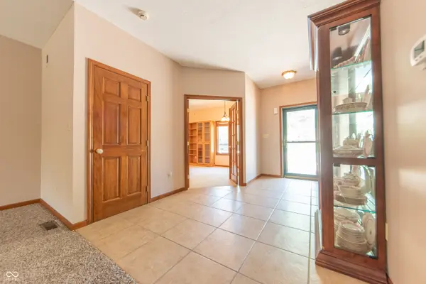 3735 W Two Mile House RD, Columbus, IN 47201