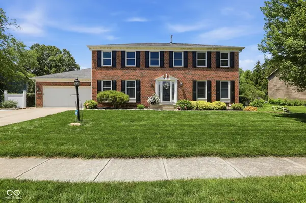 8404 Eastbay DR, Indianapolis, IN 46236