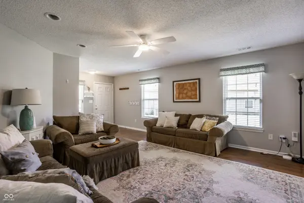 15517 Wandering WAY, Noblesville, IN 46060