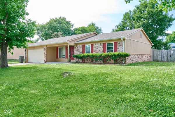 805 Burr Oak DR, Indianapolis, IN 46217