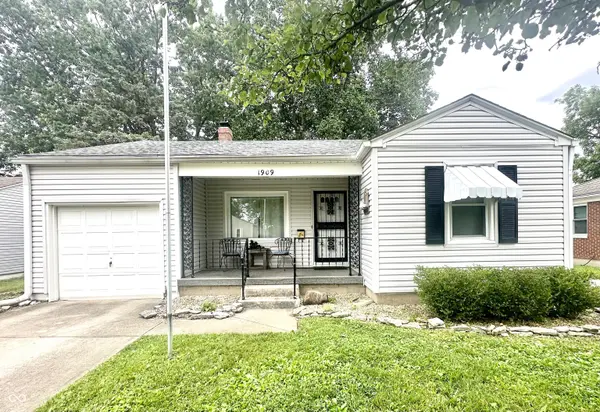 1909 Patton DR, Speedway, IN 46224