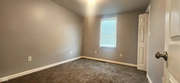 804 N Lincoln AVE N, Alexandria, IN 46001