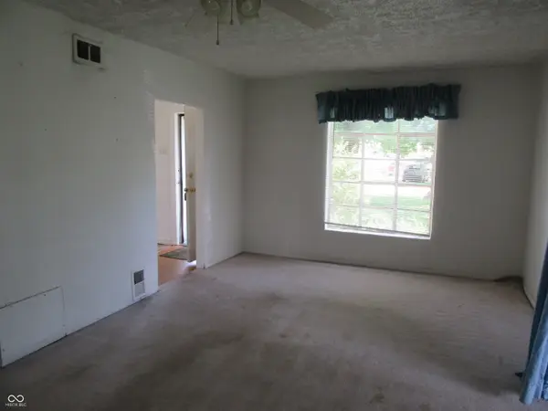 4935 W Legrande AVE, Indianapolis, IN 46241