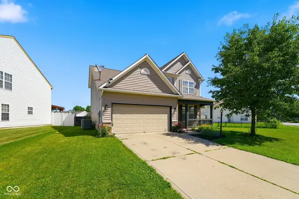9704 Gull Lake DR, Indianapolis, IN 46239