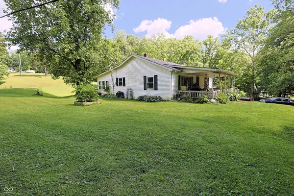 8317 Bean Blossom RD, Trafalgar, IN 46181