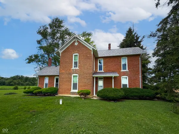 10021 N 400 W, Fountaintown, IN 46130