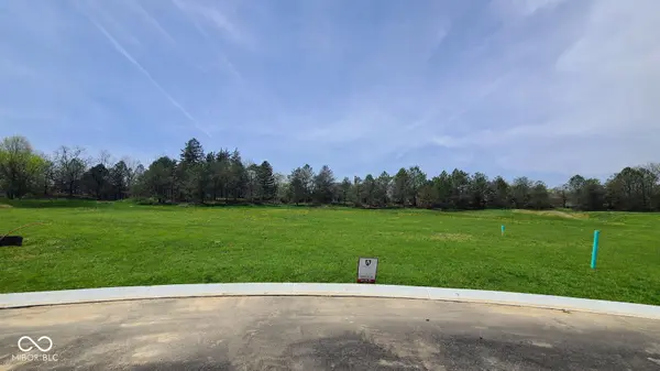 1704 Asherwood,  Carmel,  IN 46032
