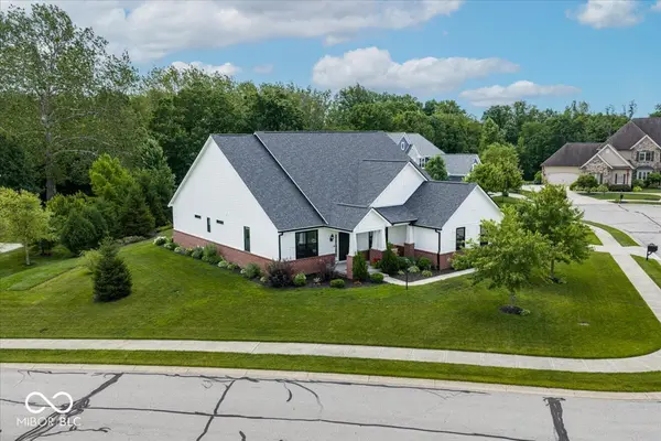 910 Viking Sunrise LN, Westfield, IN 46074