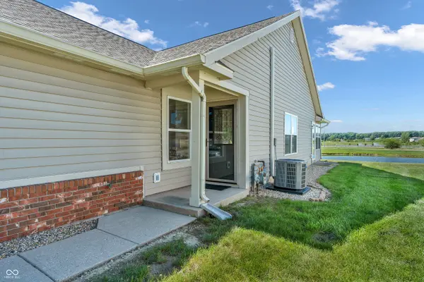 1342 Brookwood CIR, Danville, IN 46122