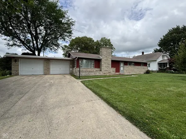 324 Hillcrest AVE, Batesville, IN 47006