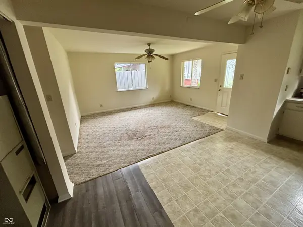 890 Rockville RD, Greencastle, IN 46135