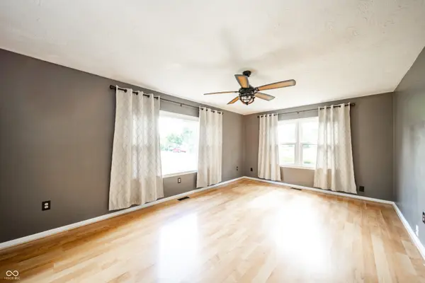 1396 Congress ST, Middletown, IN 47356
