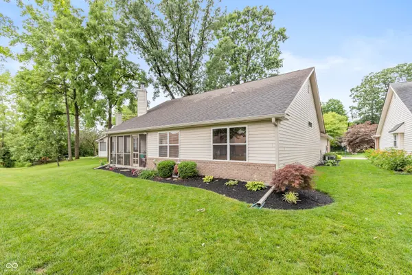 9509 Summer Ridge PL, Indianapolis, IN 46260