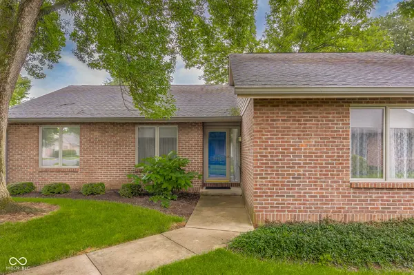 2712 Wildwood PL, Columbus, IN 47201