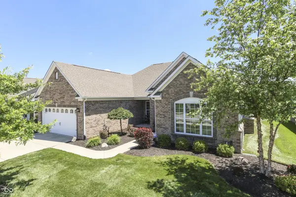 10441 Oxer DR, Fishers, IN 46040