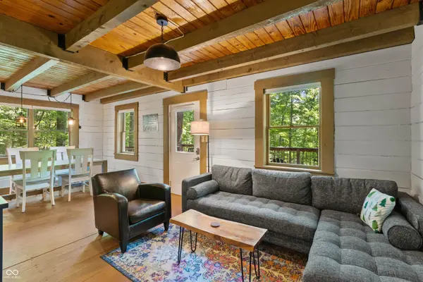 1575 Curly Shingles RD, Nashville, IN 47448