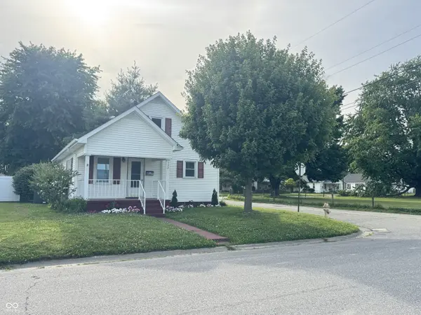302 Schepman, Seymour, IN 47274