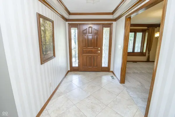 4610 Fox Moor PL, Greenwood, IN 46143