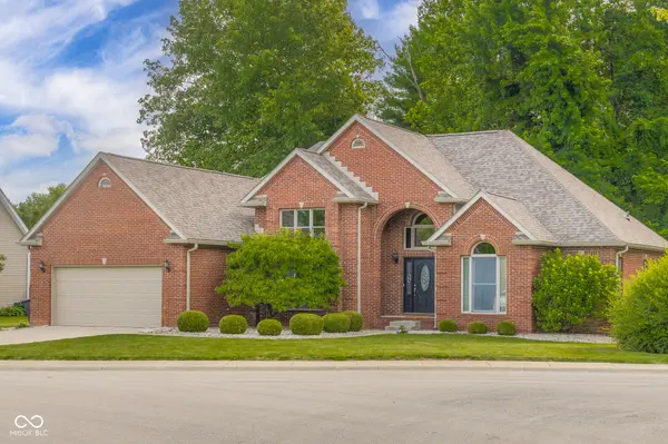 6126 Basswood DR, Columbus, IN 47201