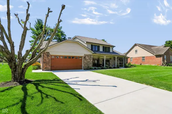 3185 Fairway CT, Greenwood, IN 46143