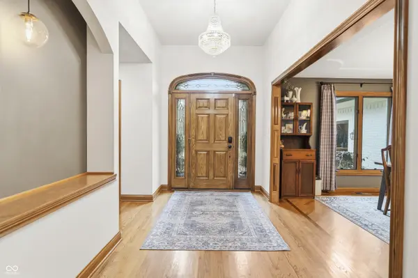 6012 Timberbend DR, Avon, IN 46123