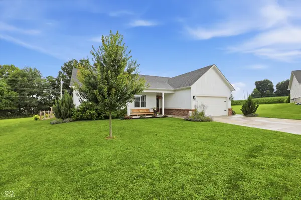 3670 E Waterford CT, Cloverdale, IN 46120