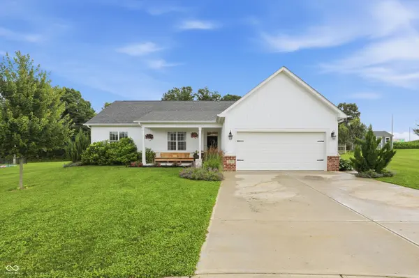 3670 E Waterford CT, Cloverdale, IN 46120