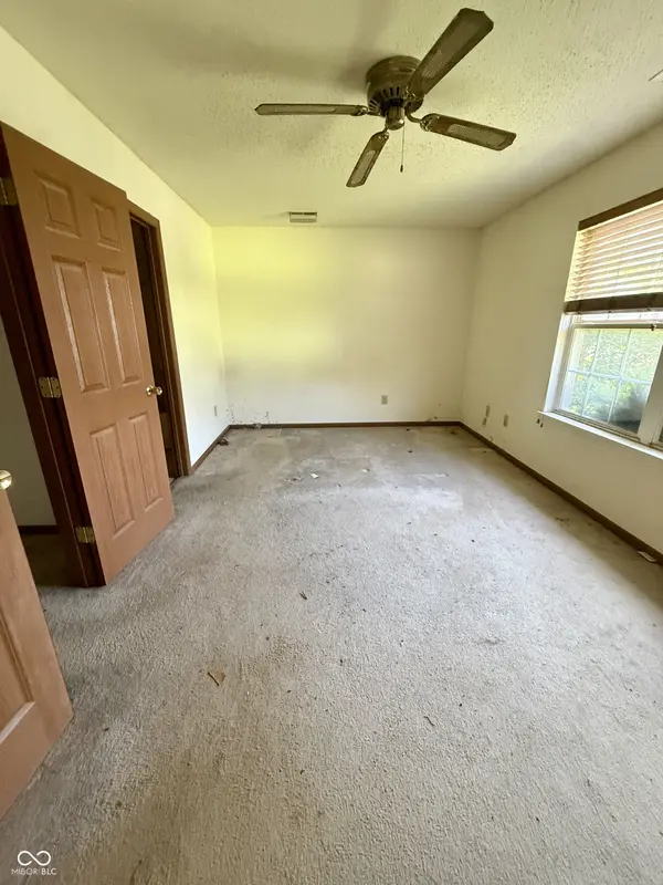 18061 Sanibel CIR, Westfield, IN 46062