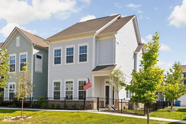 576 Steinbeck PL, Carmel, IN 46032