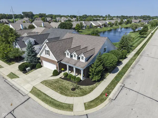 15141 Kampen CIR, Carmel, IN 46033