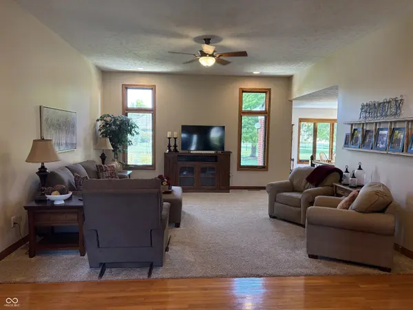 7812 Tamarack PL, Avon, IN 46123