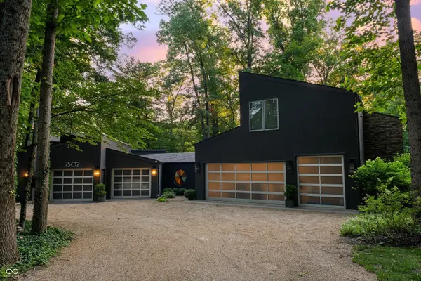 7502 S Susan LN, Trafalgar, IN 46181