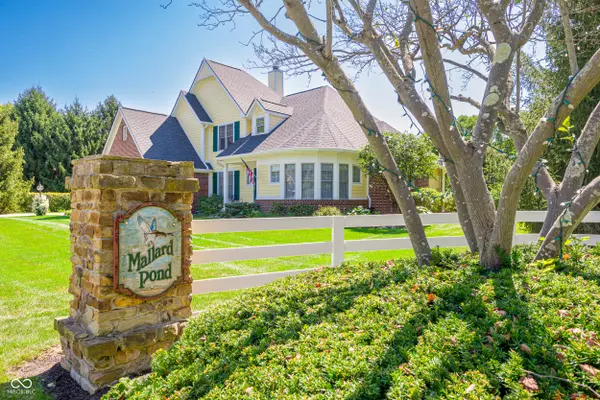 9021 Mallard PT, Zionsville, IN 46077