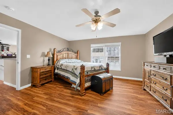 1040 Wrigley CIR, Warrenton, MO 63383