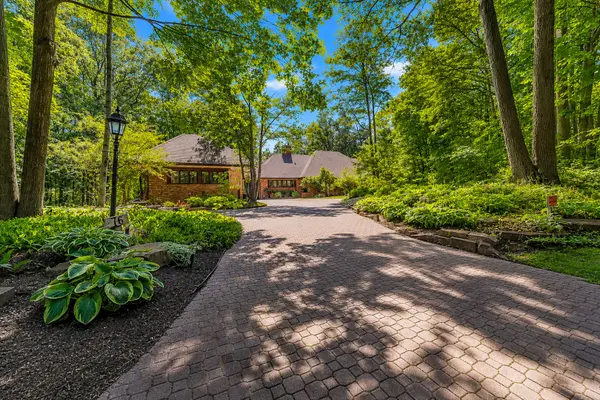 76 Trailwood CRES, Richmond Hill, ON L4E 3L9
