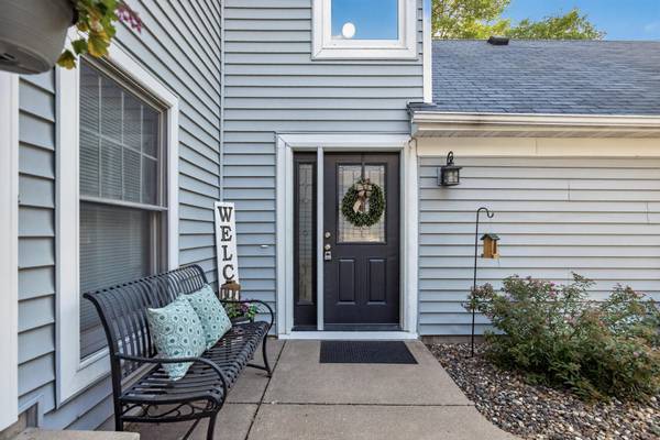 7246 Allen CT, Eden Prairie, MN 55346