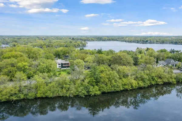 3318 W Owasso BLVD, Shoreview, MN 55126
