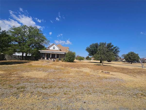 409 N Locust ST, Granite, OK 73547